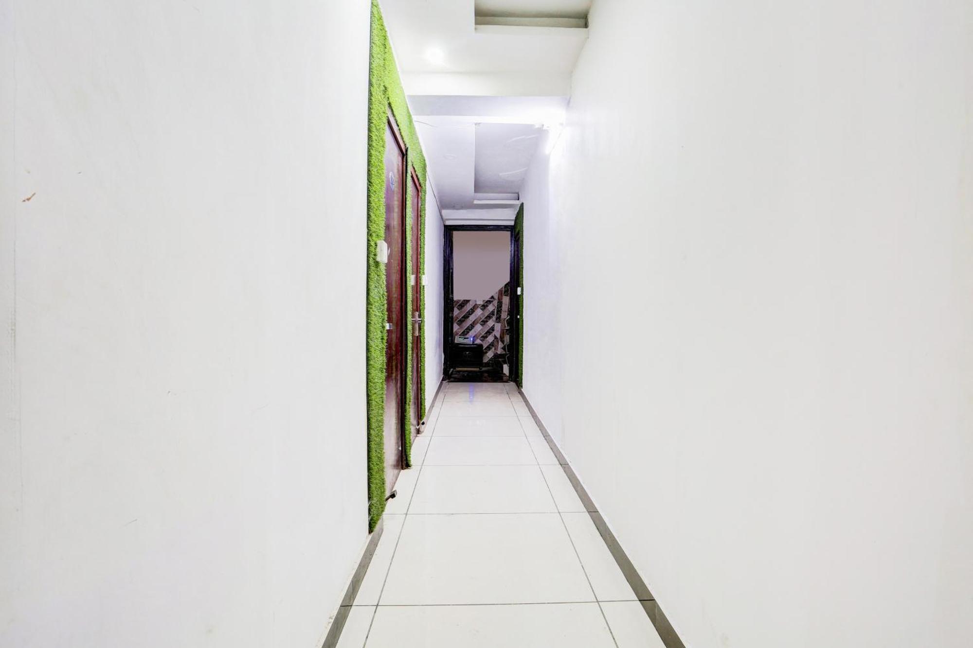 Hotel Rk Plaza Νέο Δελχί Εξωτερικό φωτογραφία